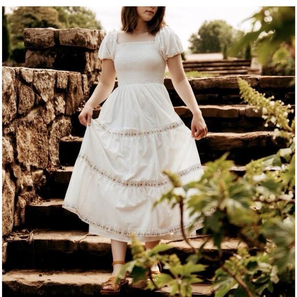 Rachel Zoe Dresses & Skirts - Rachel Zoe Mommy SZ 12 And Me SZ 8 White Smocked Tiered Maxi Dress